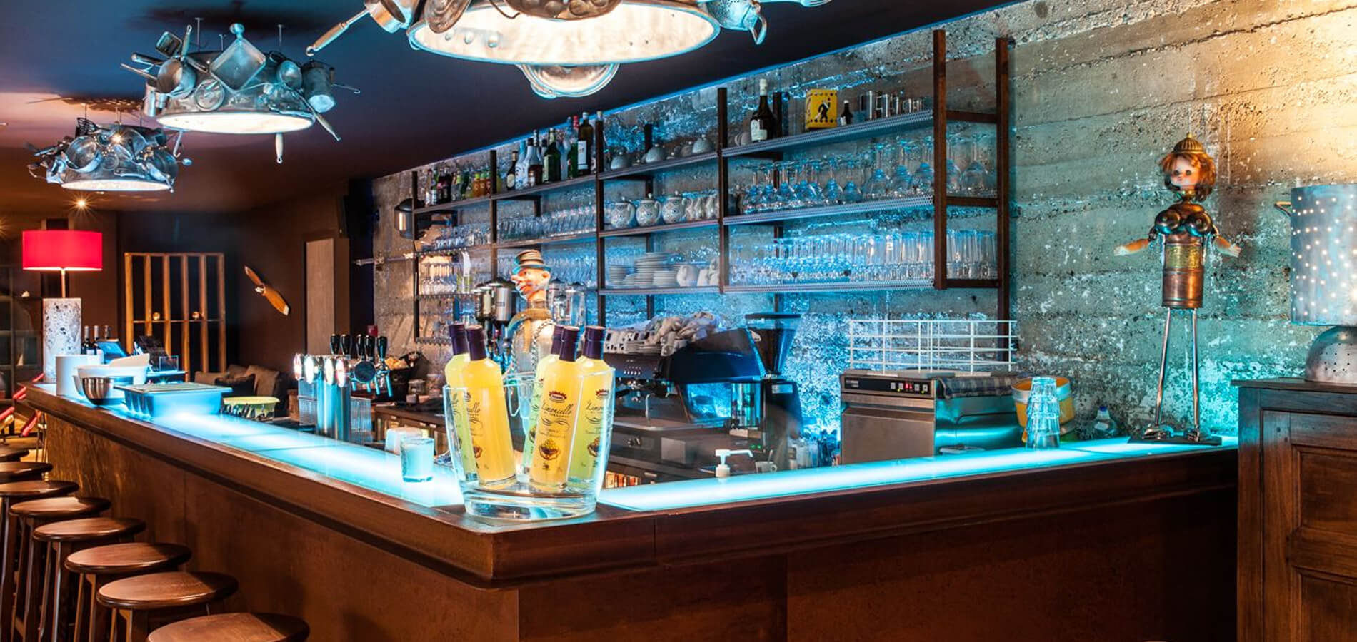 Le bar LE BAR